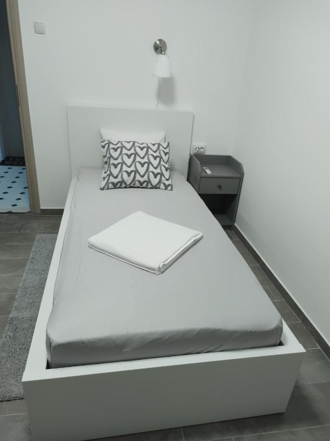 Happy Room Karlovac Extérieur photo