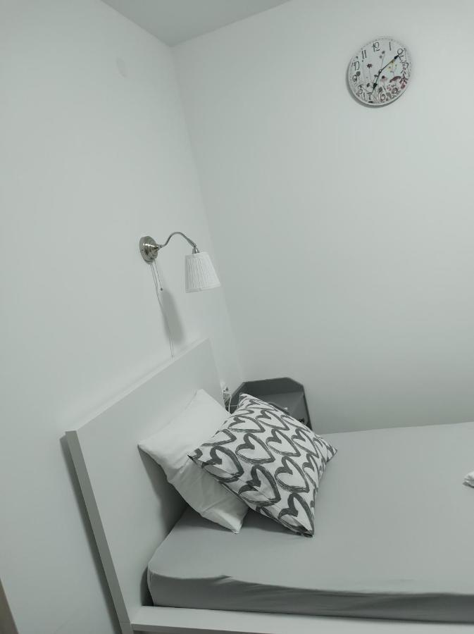 Happy Room Karlovac Extérieur photo